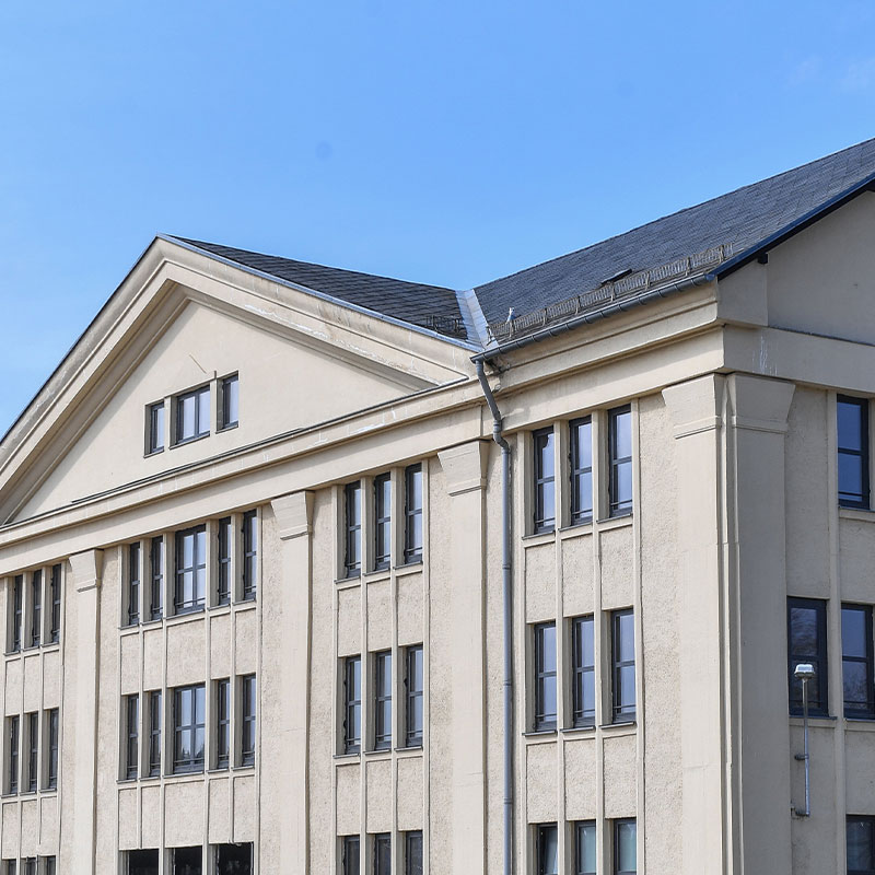 Center-Management