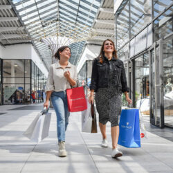 Image 21 - Mall 3