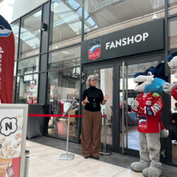 Fanshop-Eröffnung 25 2